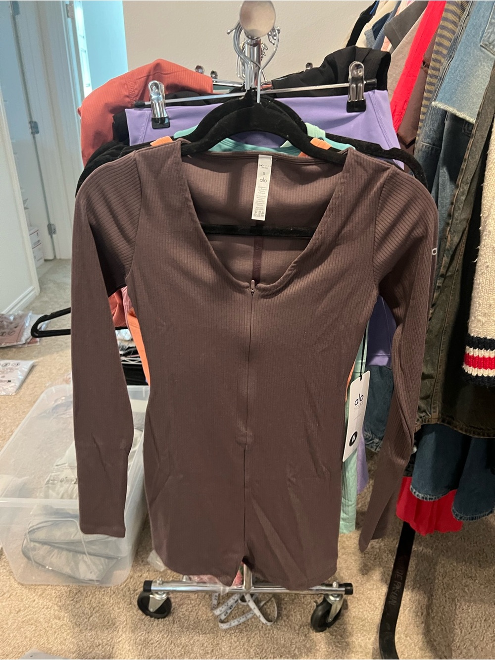 ALO YOGA Keep It Sleek Ribbed Onesie, Brown OR Black NWT - Picture 8 of 9